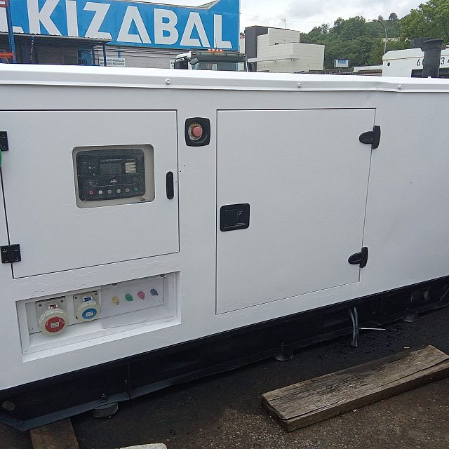 Grupo Electrógeno Genergy GDS70T - 70 kVA